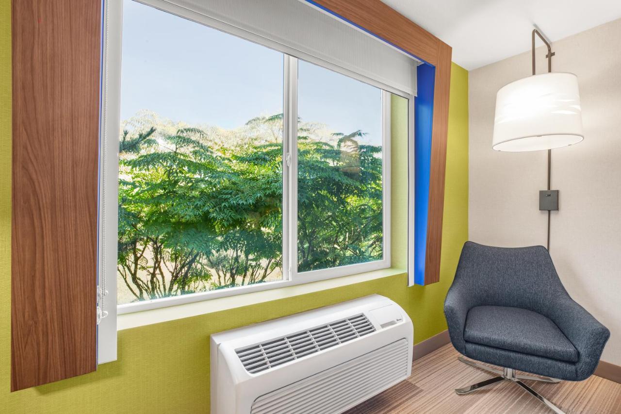 Holiday Inn Express & Suites Tacoma By Ihg Экстерьер фото