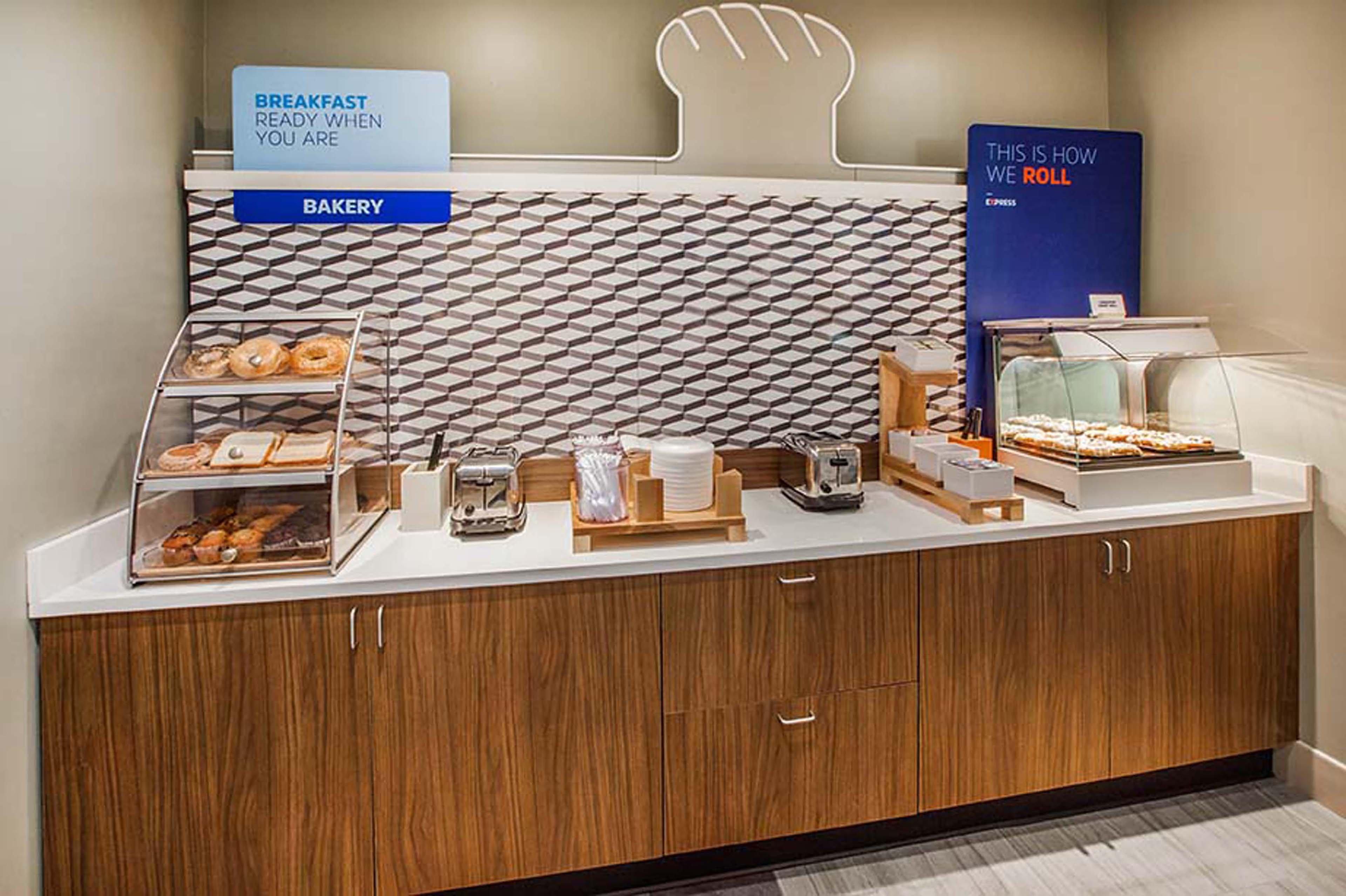 Holiday Inn Express & Suites Tacoma By Ihg Экстерьер фото